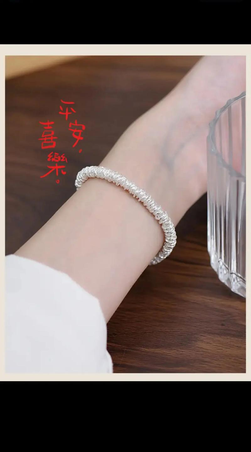 手工盤纏，銀光私享 精品99純銀碎銀手鏈的匠心魅力